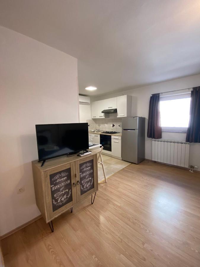 Apartman Hana U Blizini Automotodroma Grobnik I Kostrenski Plaza Kostrena Exterior foto